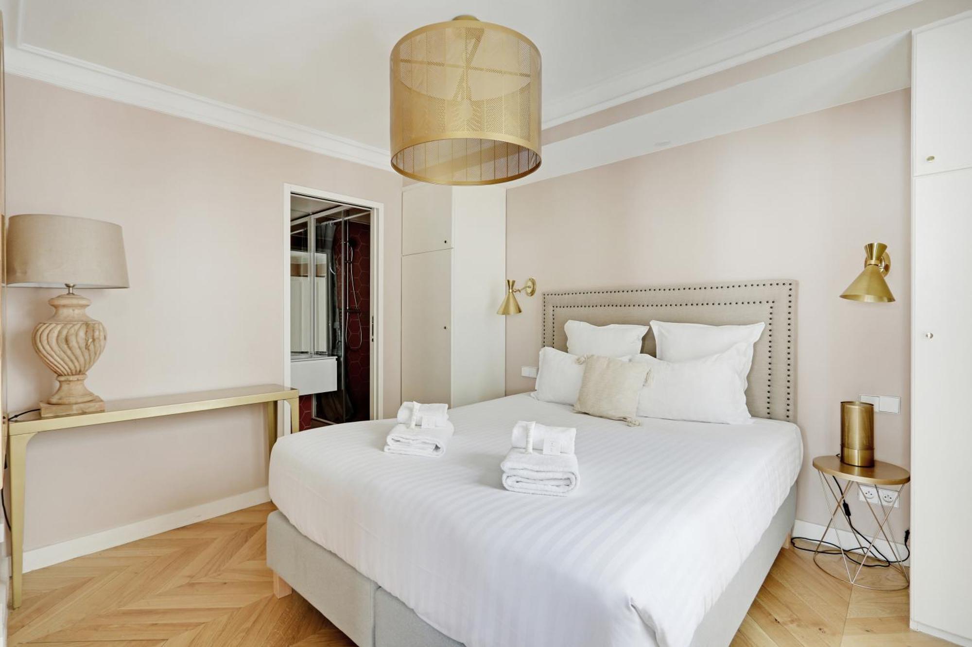 Pick A Flat's In Opera Saint Lazarre - Rue De L'isly Appartamento Parigi